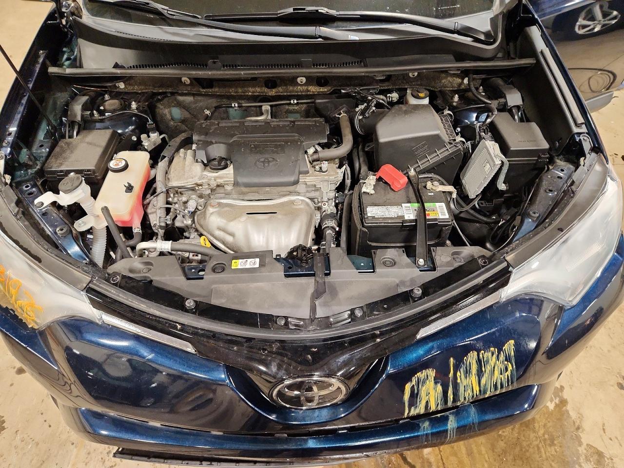 2018 TOYOTA RAV4 LE — Фото 12 из 14