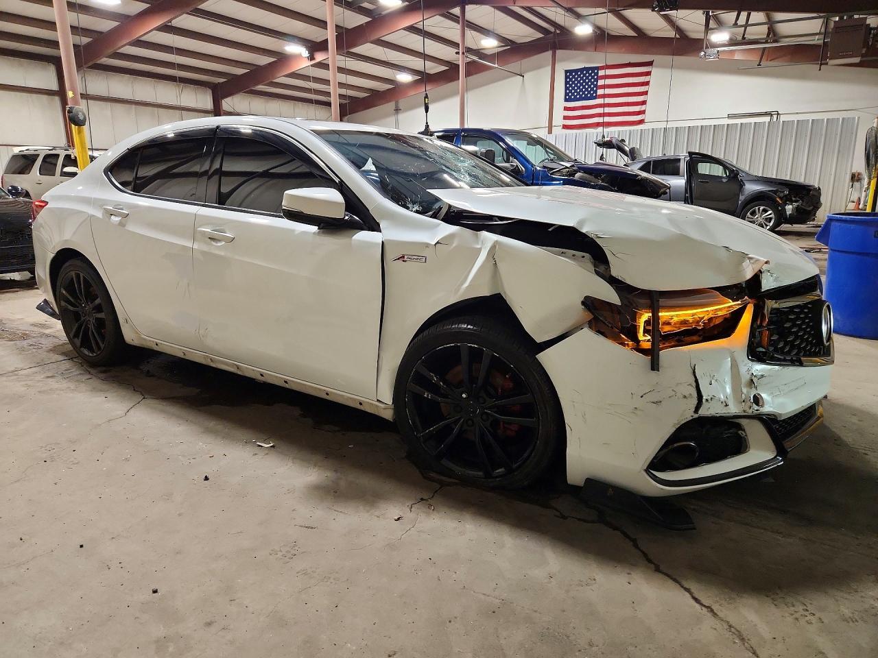 2018 ACURA TLX TECH+A — Фото 4 из 13