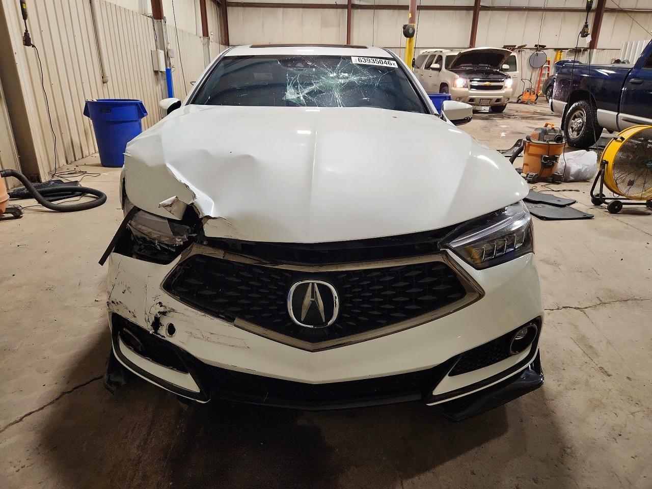 2018 ACURA TLX TECH+A — Фото 5 из 13