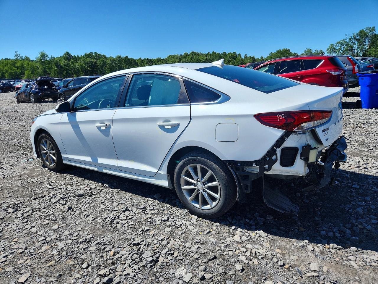 5NPE24AF8JH710746 2018 HYUNDAI SONATA photo no. 2