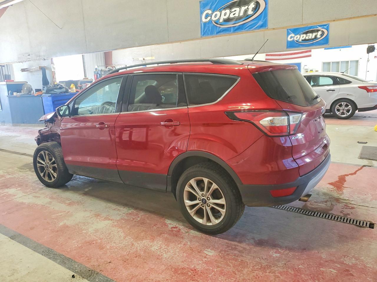 1FMCU9GD5JUA01729 2018 FORD ESCAPE photo no. 2