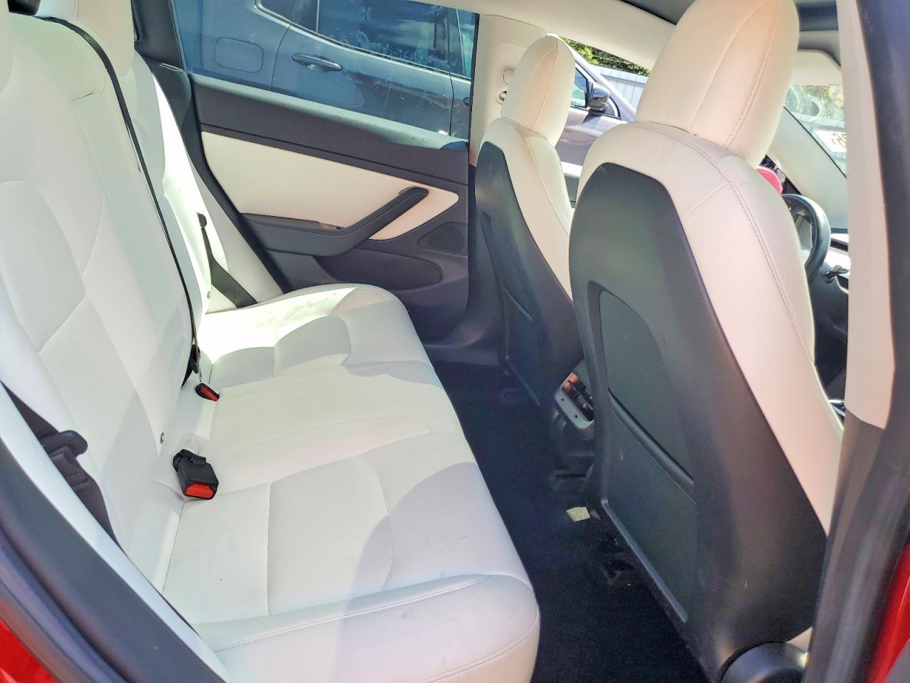 2018 TESLA MODEL 3 — Фото 10 из 12