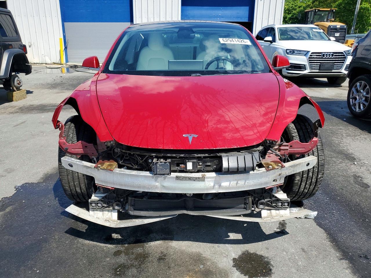 2018 TESLA MODEL 3 — Фото 5 из 12