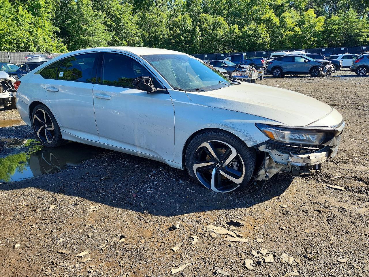 1HGCV1F39JA165256 2018 HONDA ACCORD photo no. 4