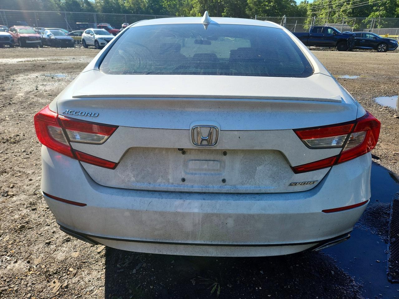 1HGCV1F39JA165256 2018 HONDA ACCORD photo no. 6
