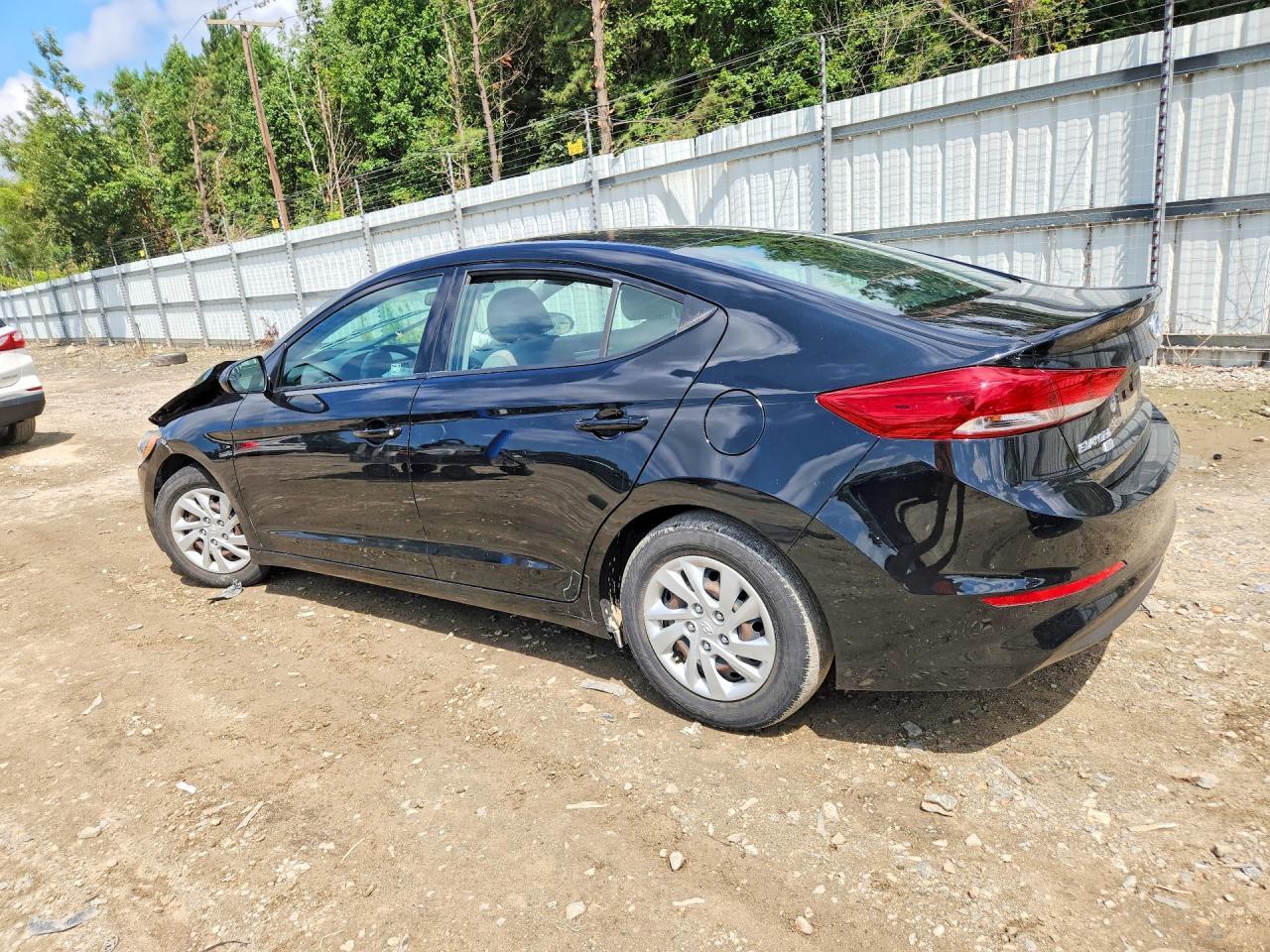 2018 HYUNDAI ELANTRA SE — Фото 2 из 12