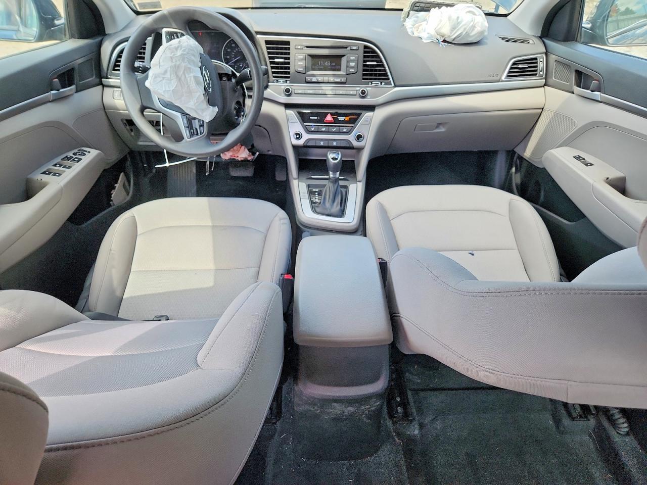 2018 HYUNDAI ELANTRA SE — Фото 8 из 12