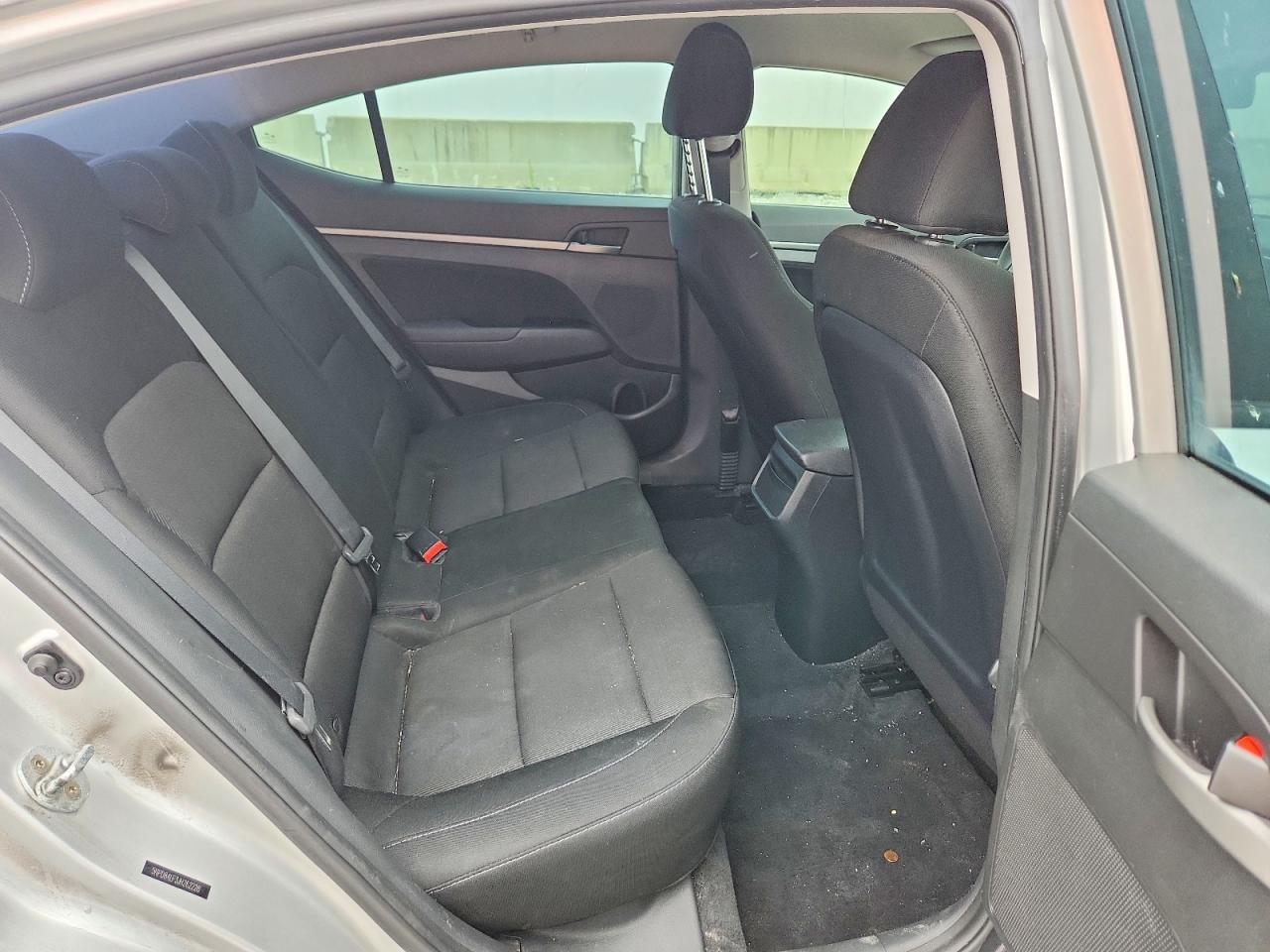 2018 HYUNDAI ELANTRA SEL — Фото 10 из 12