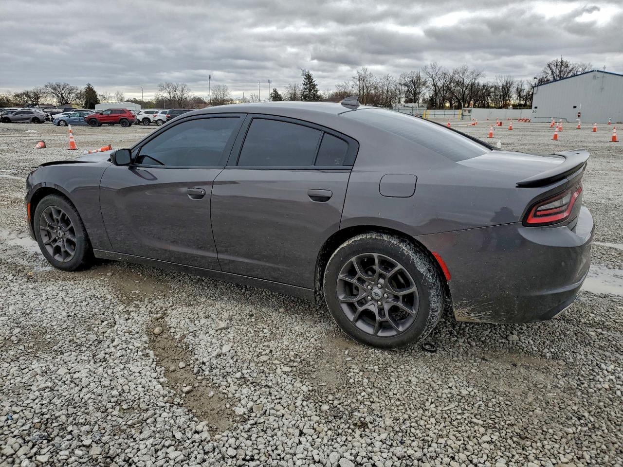 2C3CDXJG8JH330721 2018 DODGE CHARGER photo no. 2