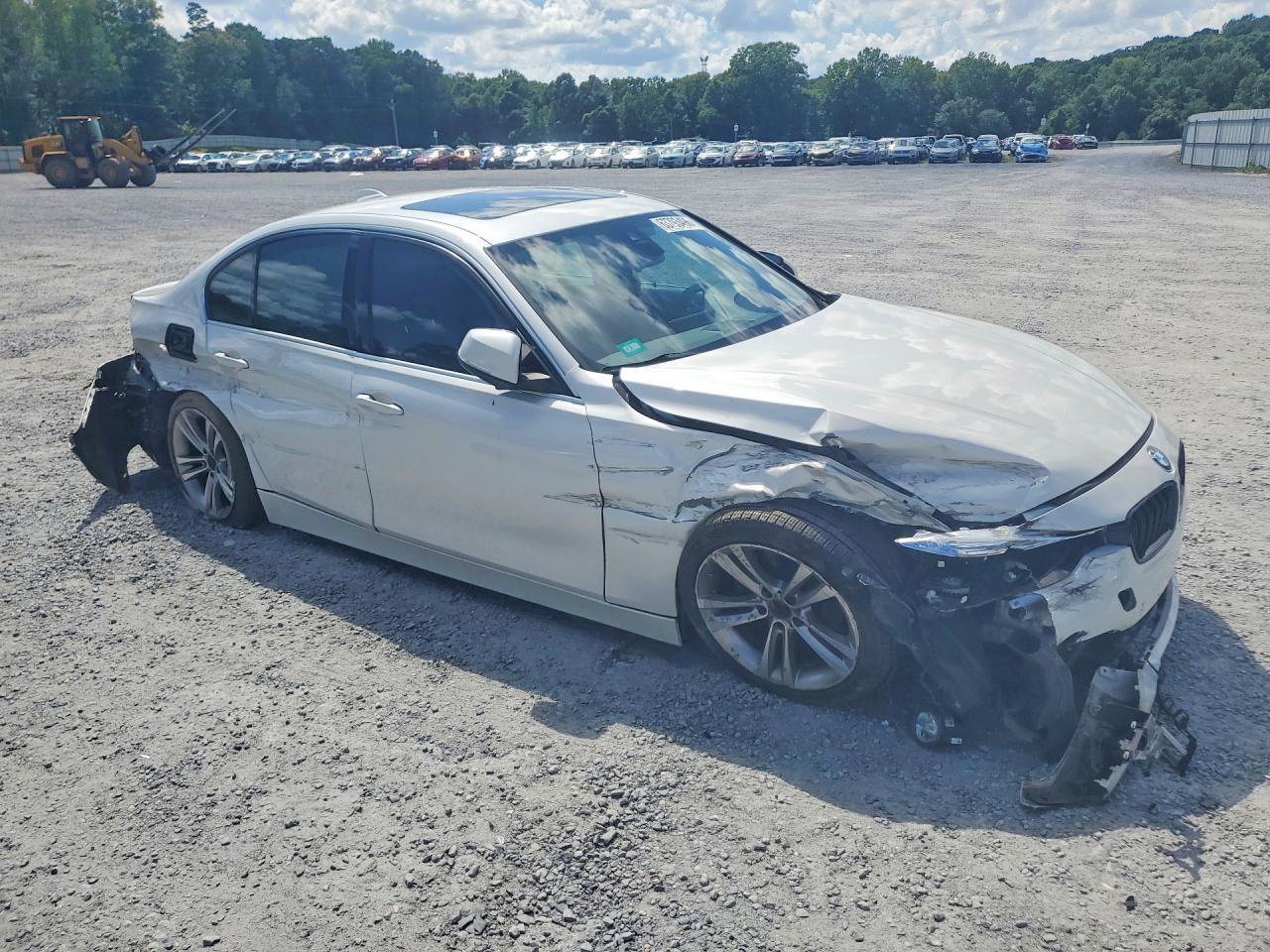 WBA8B9C51JEE80823 2018 BMW 330 photo no. 4