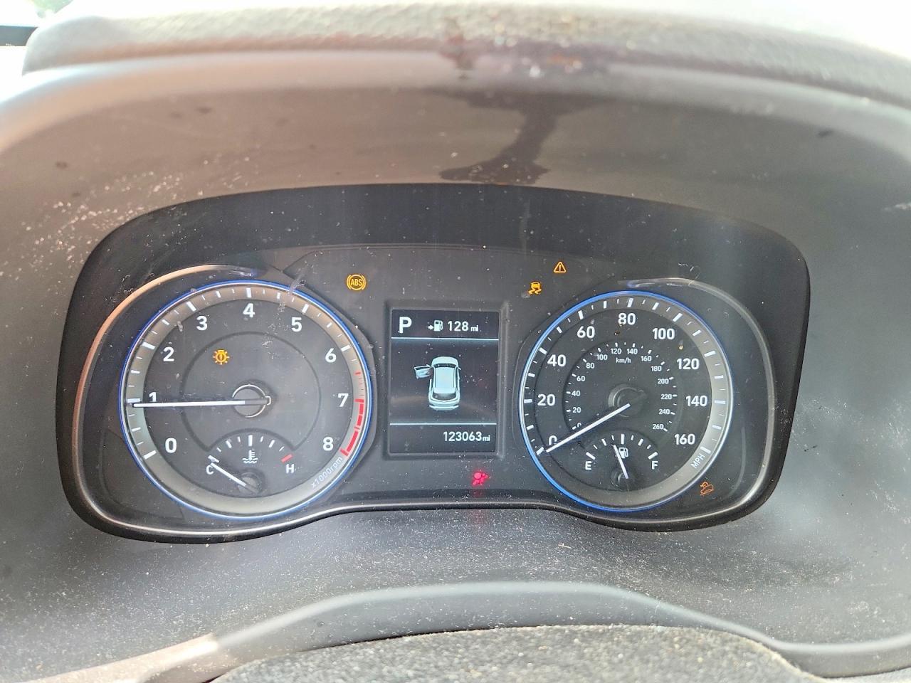 KM8K22AA2JU089310 2018 HYUNDAI KONA photo no. 9