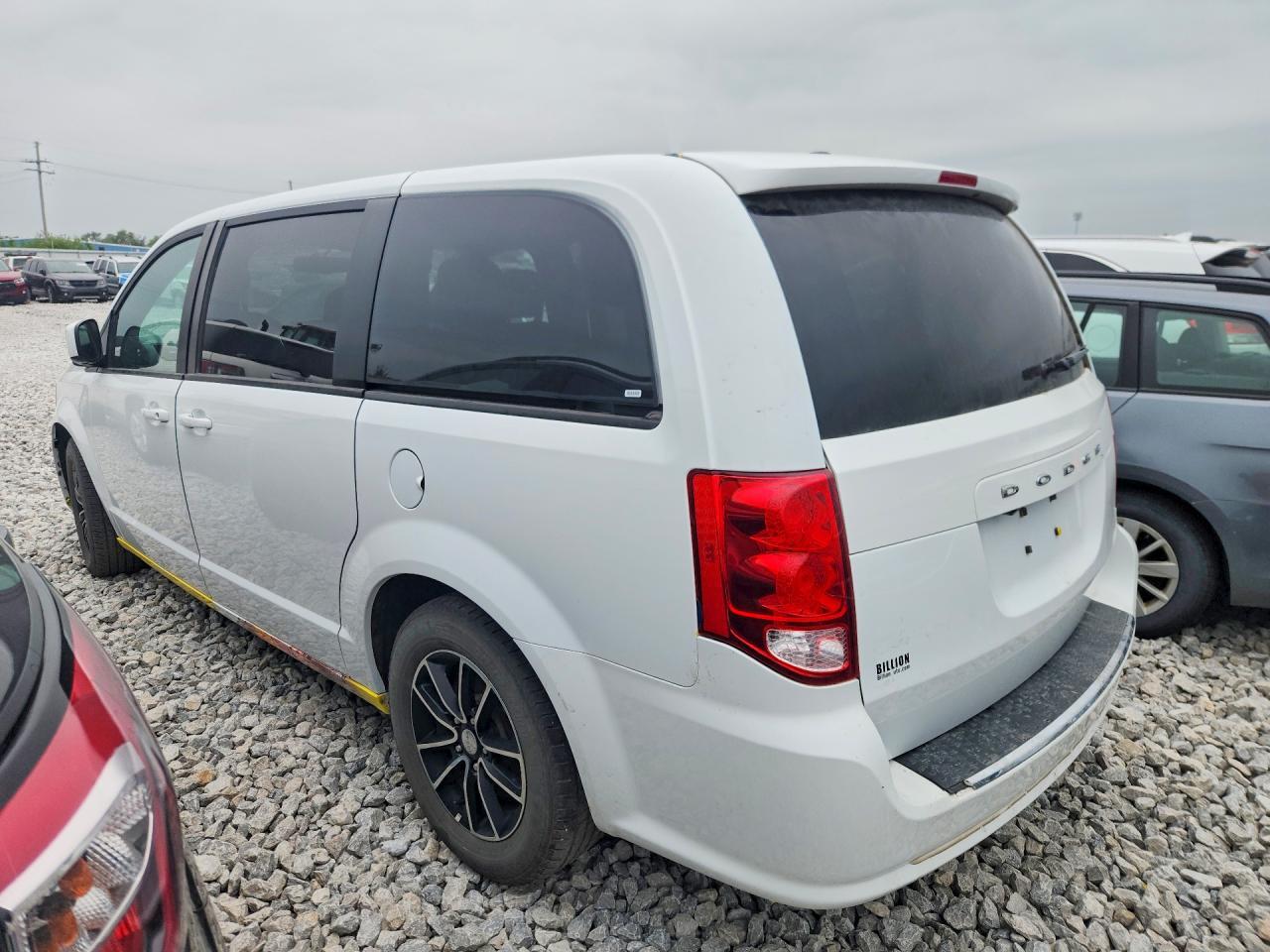 2018 DODGE GRAND CARAVAN GT — Фото 2 из 13