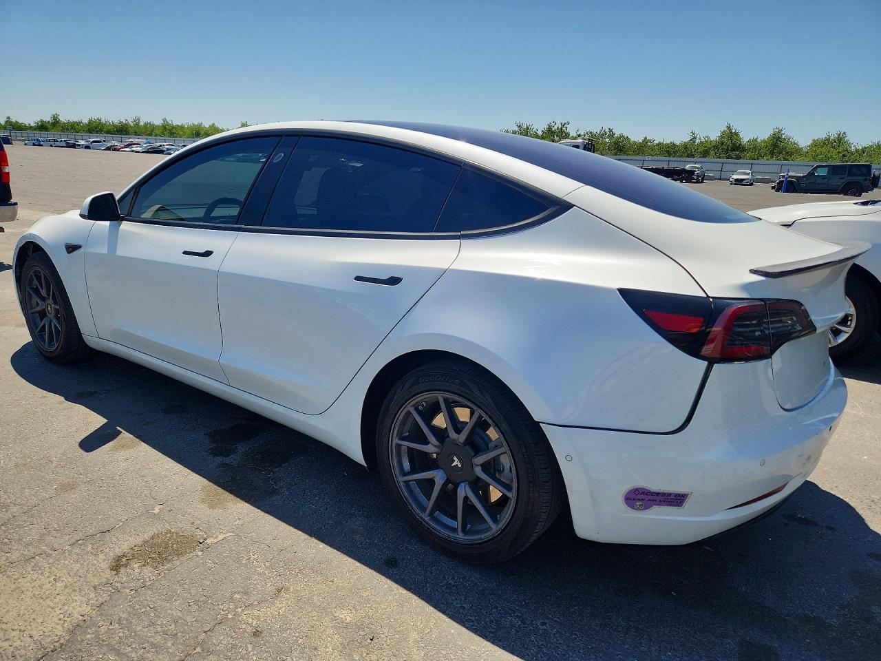 2018 TESLA MDL 3 — Фото 2 из 12