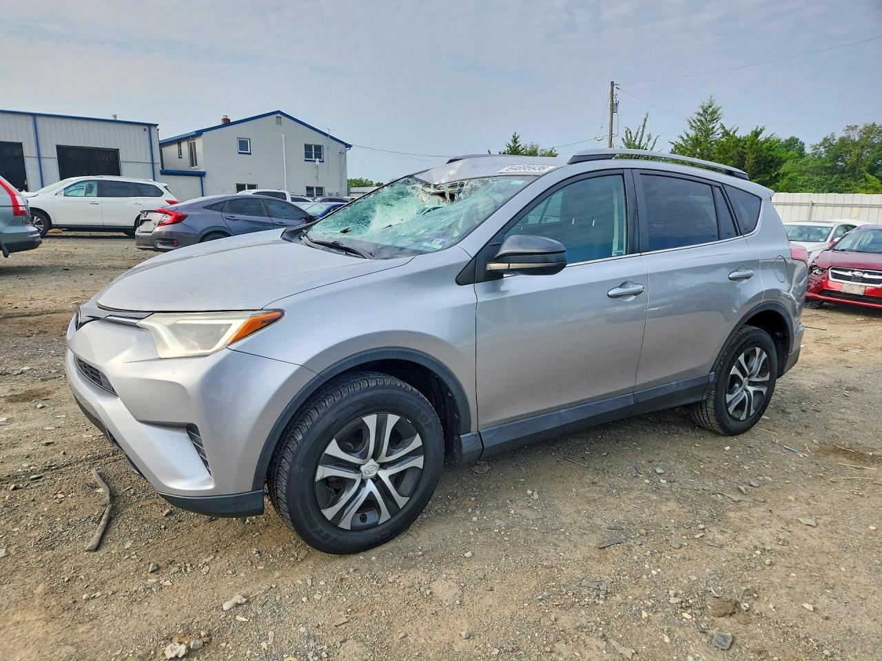 2T3BFREV4HW638842 2017 TOYOTA RAV4 photo no. 1