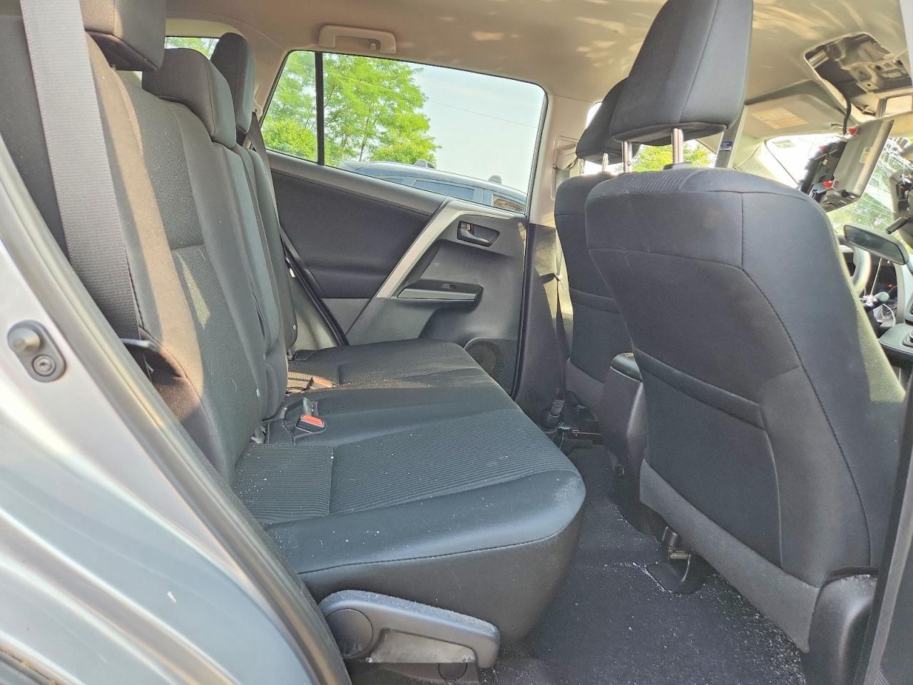 2T3BFREV4HW638842 2017 TOYOTA RAV4 photo no. 11