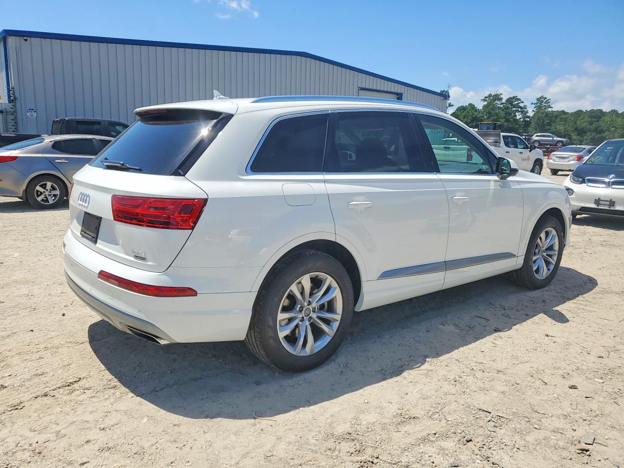 2017 AUDI Q7 PREMIUM PLUS — Фото 3 из 12
