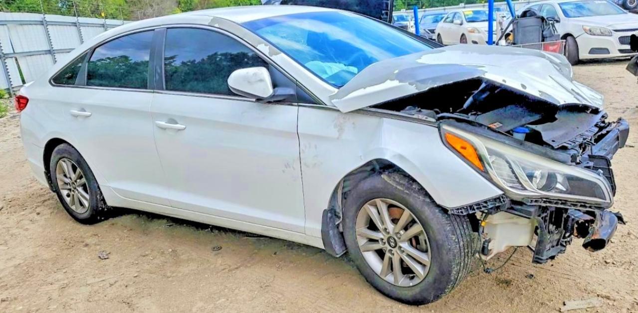 2017 HYUNDAI 260 — Фото 4 из 12