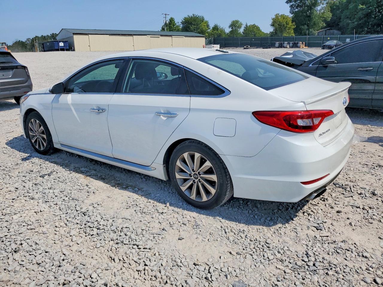 2017 HYUNDAI SONATA SPORT — Фото 2 из 12