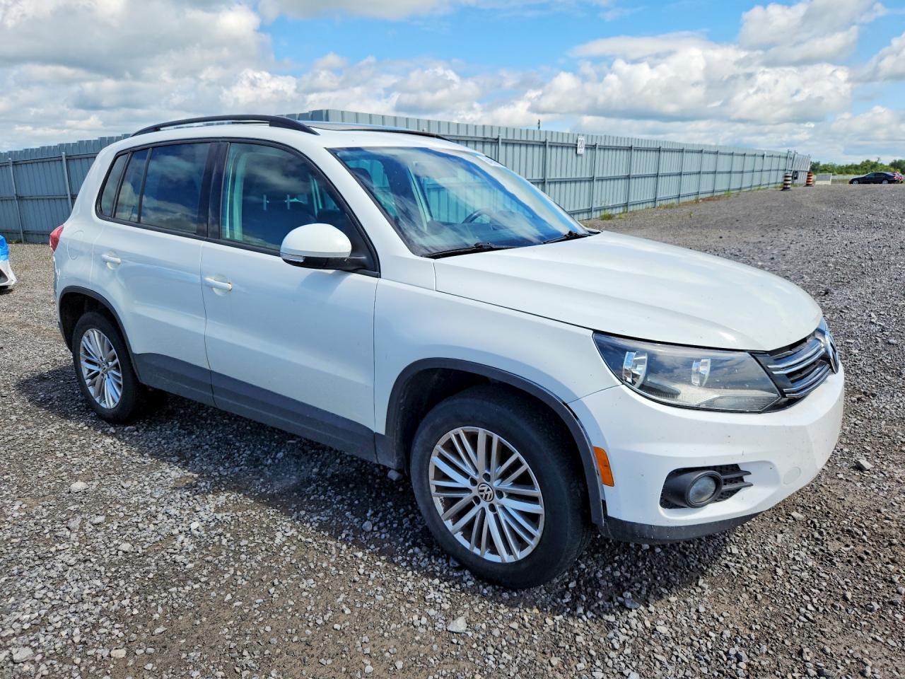 2016 VOLKSWAGEN TIGUAN COMFORTLINE — Фото 4 из 13