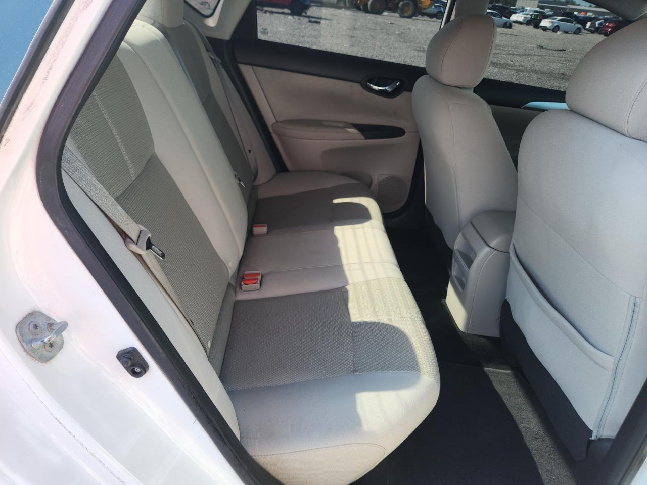 2016 NISSAN SENTRA S — Фото 10 из 12