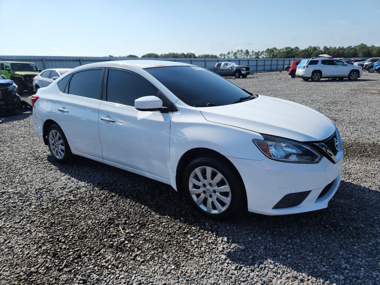 2016 NISSAN SENTRA S — Фото 4 из 12