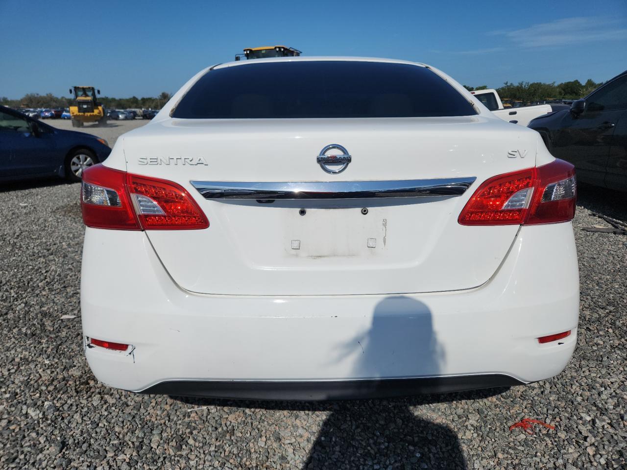 2016 NISSAN SENTRA S — Фото 6 из 12