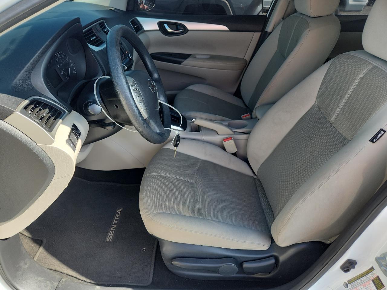 2016 NISSAN SENTRA S — Фото 7 из 12