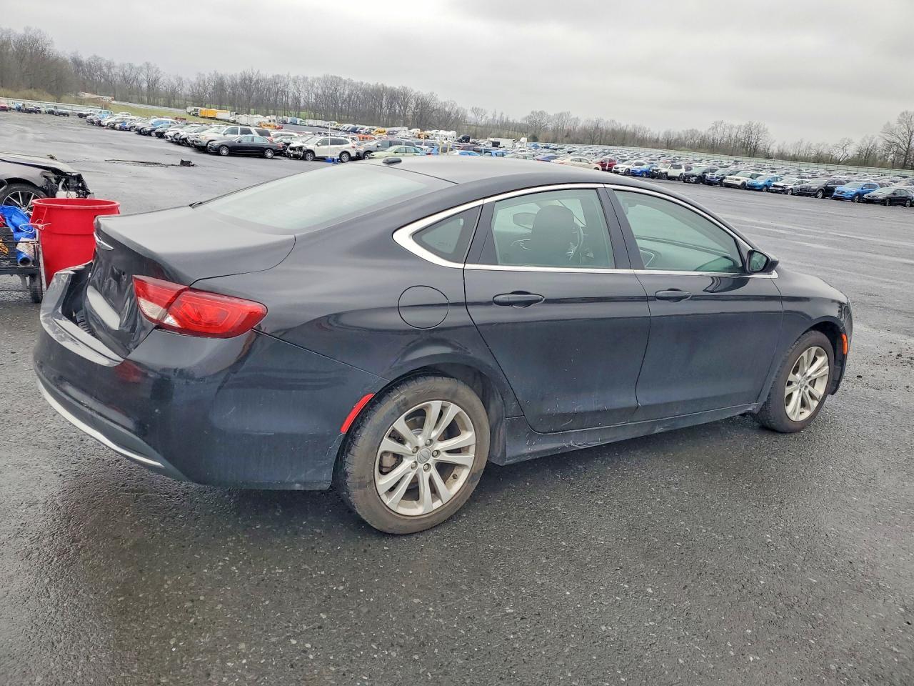 2015 CHRYSLER 200 LIMITED — Фото 3 из 12