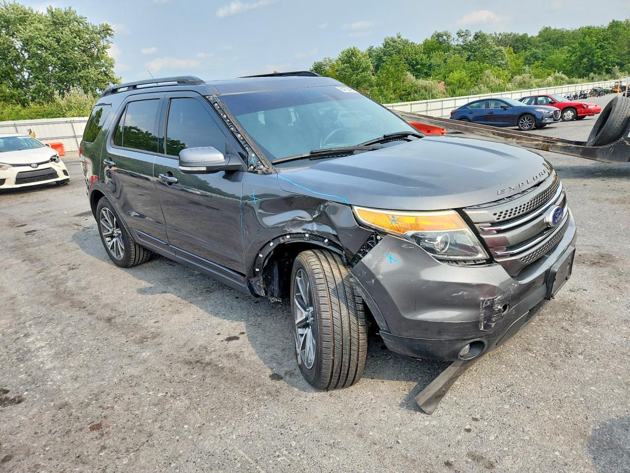 2015 FORD EXPLORER XLT — Фото 4 из 13