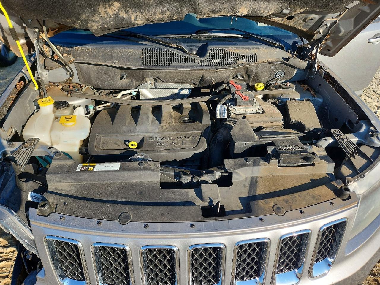 1C4NJDBB9FD292094 2015 JEEP COMPASS photo no. 12