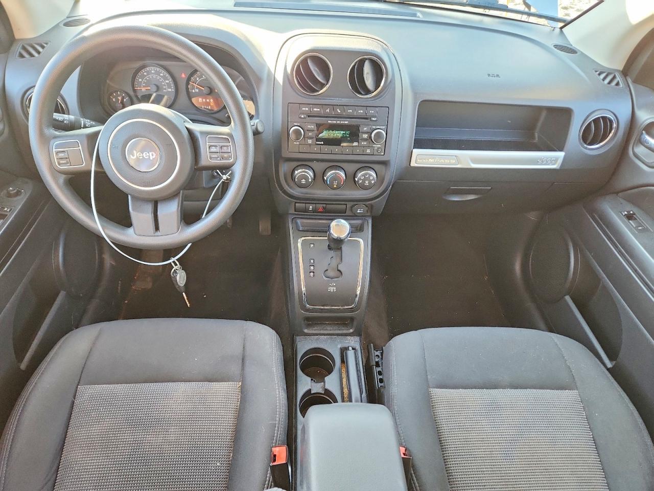 1C4NJDBB9FD292094 2015 JEEP COMPASS photo no. 8