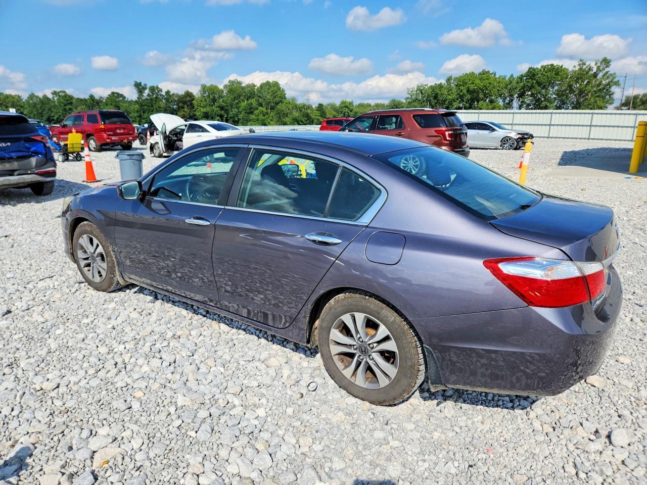 2015 HONDA ACCORD LX — Фото 2 из 12