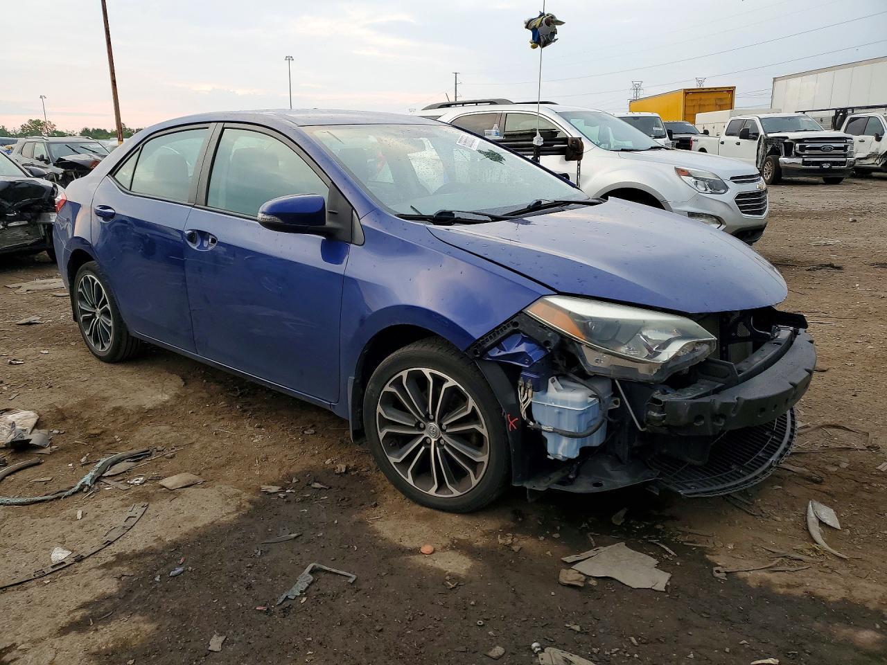 2T1BURHE9FC255102 2015 TOYOTA COROLLA photo no. 4