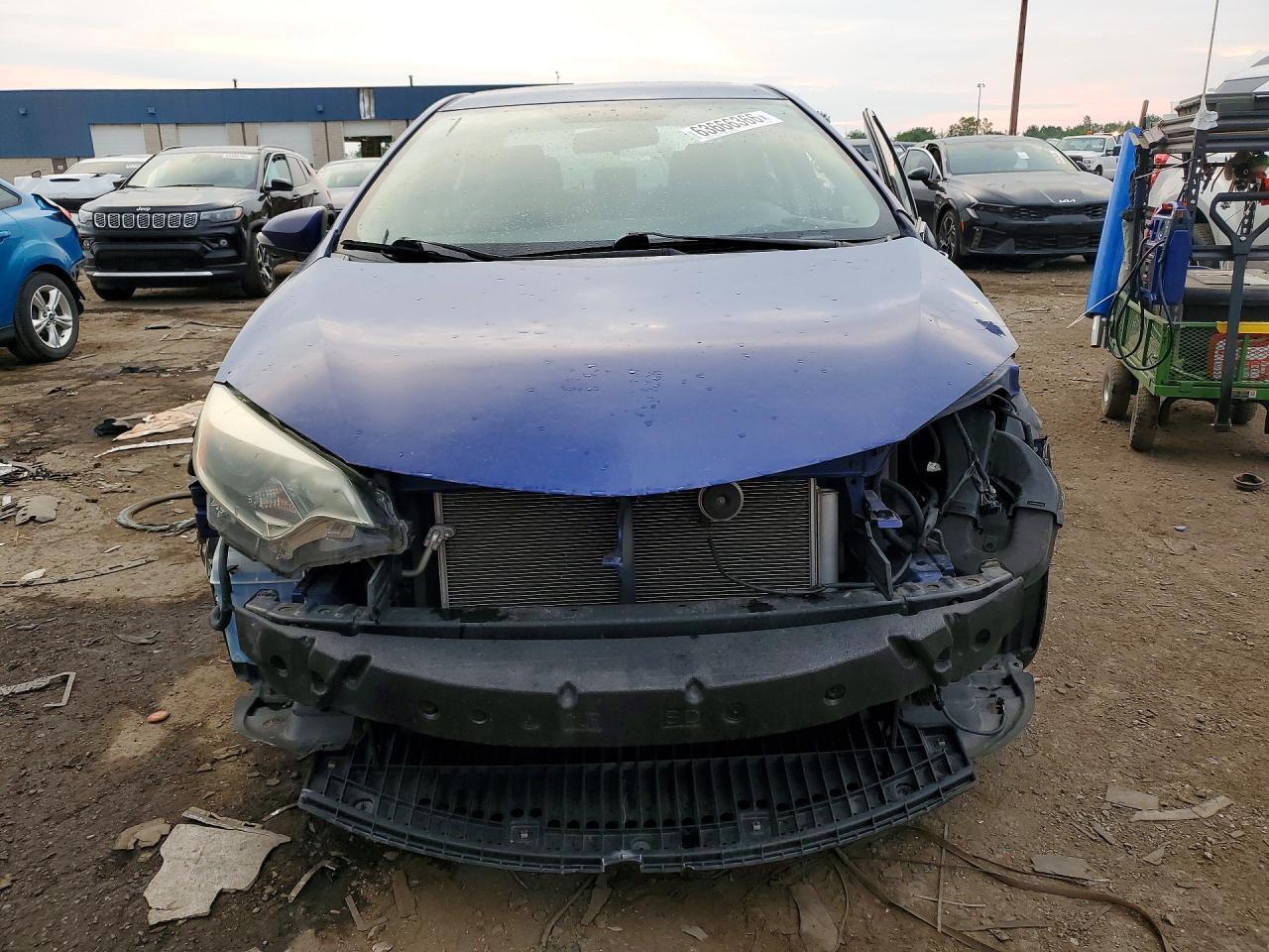 2T1BURHE9FC255102 2015 TOYOTA COROLLA photo no. 5
