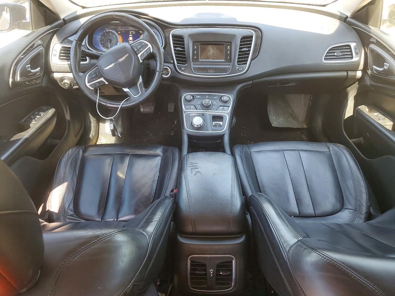 2015 CHRYSLER 200 C — Фото 8 из 12