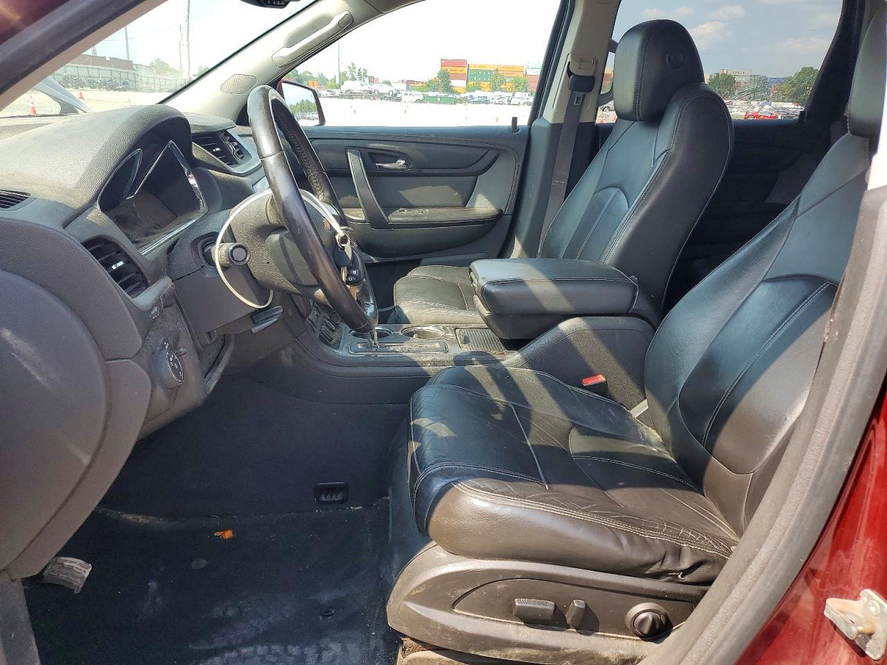2015 CHEVROLET TRAVERSE LT — Фото 7 из 13
