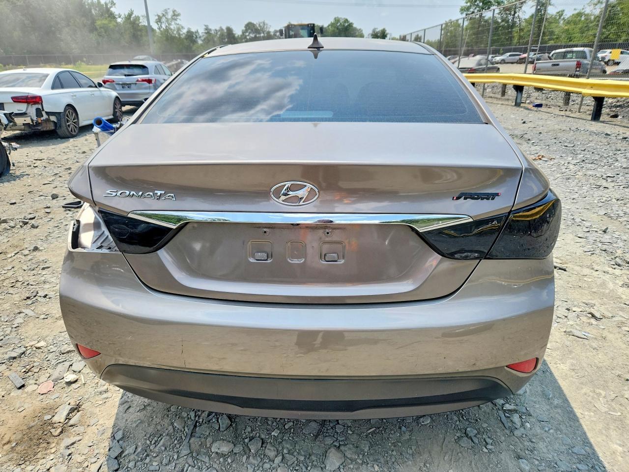 2014 HYUNDAI SONATA GLS — Фото 6 из 12