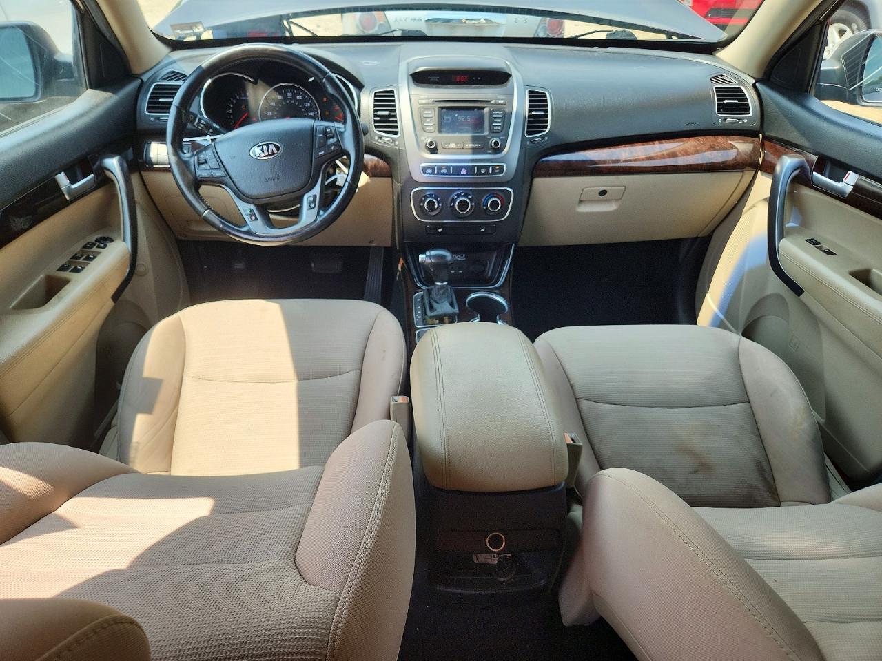 2014 KIA SORENTO LX — Фото 8 из 14
