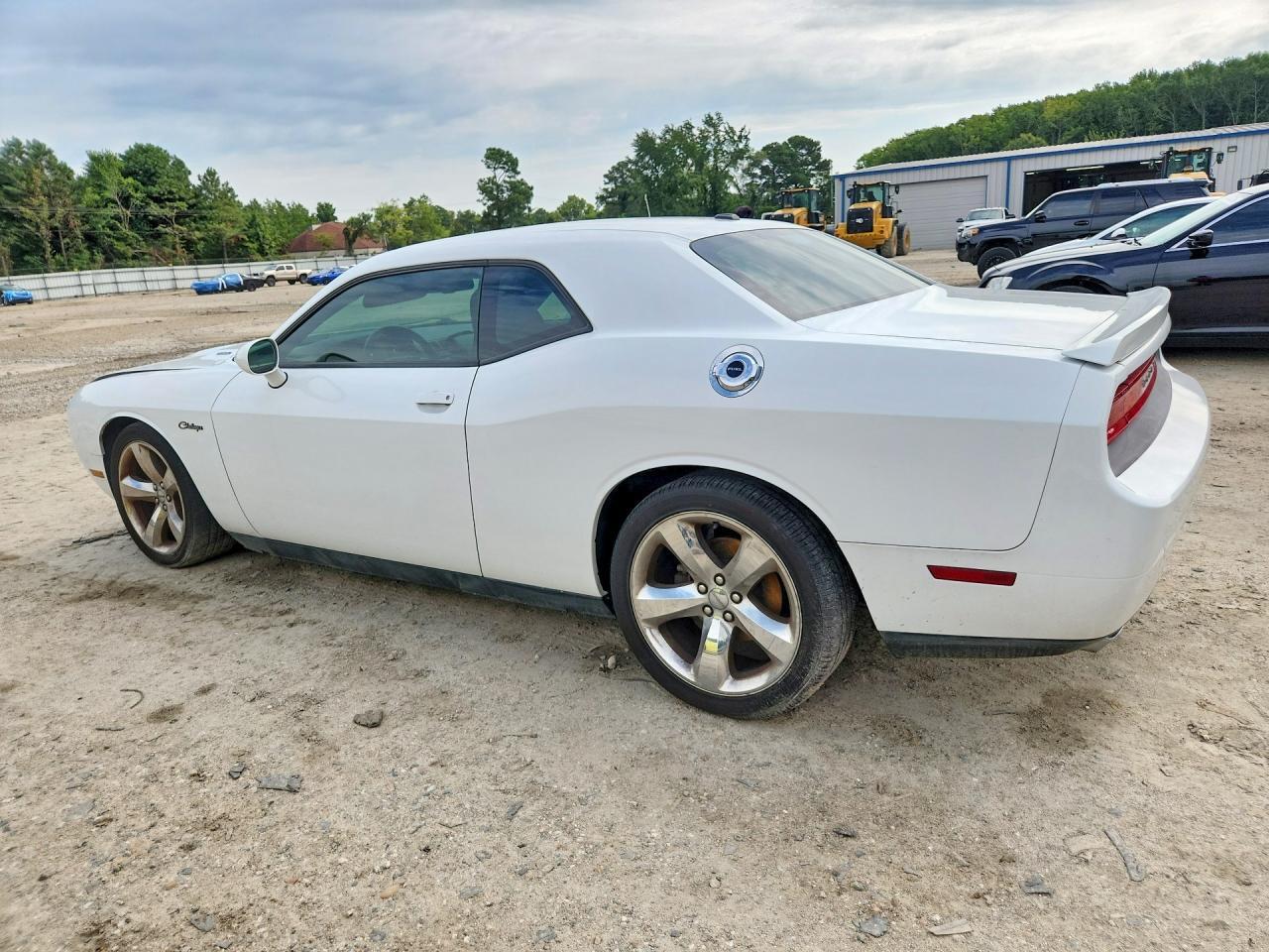 2014 DODGE CHALLENGER R/T — Фото 2 из 13