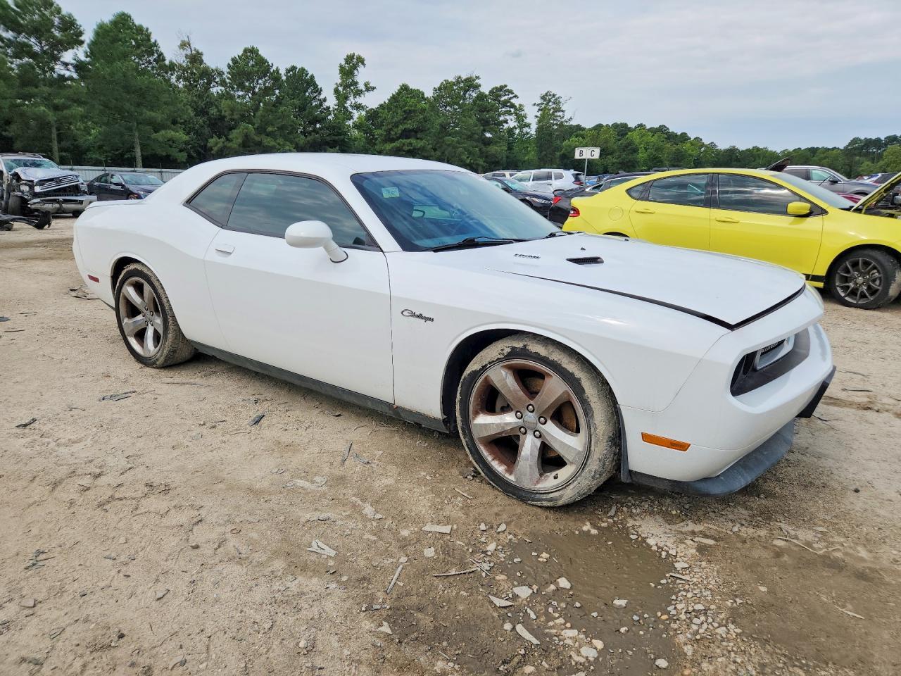 2014 DODGE CHALLENGER R/T — Фото 4 из 13