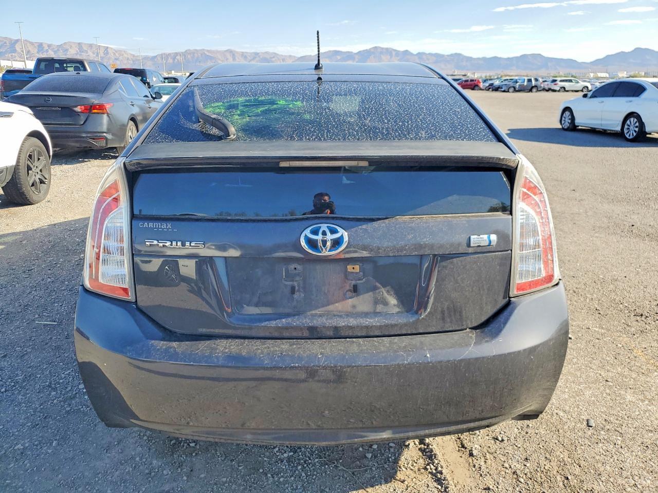 2014 TOYOTA PRIUS TWO — Фото 6 из 14