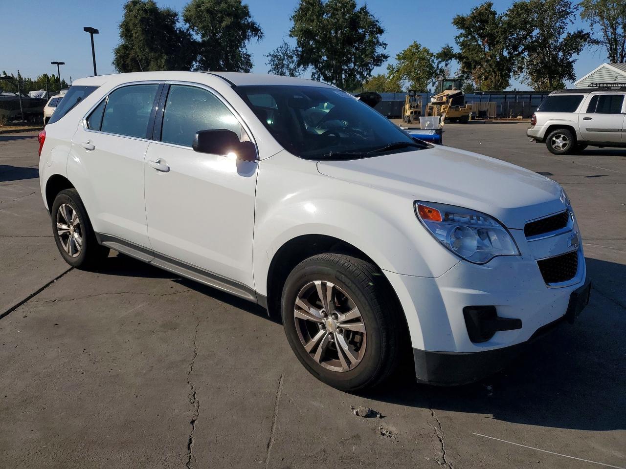 2014 CHEVROLET EQUINOX LS — Фото 4 из 13