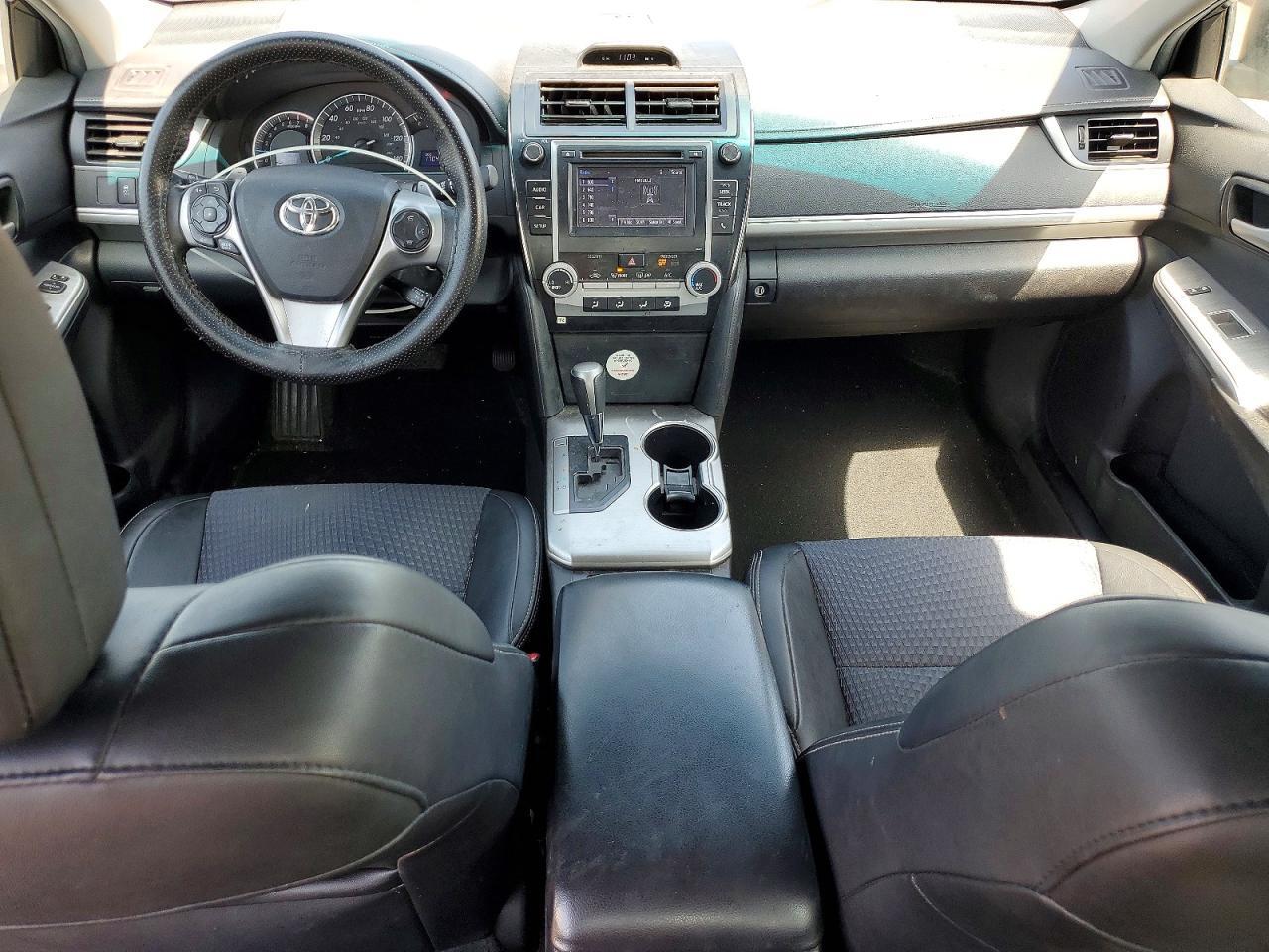2014 TOYOTA CAMRY SE — Фото 8 из 12