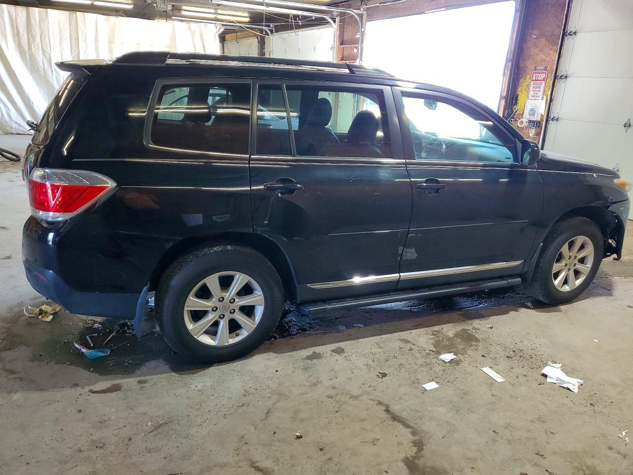 5TDBK3EH2DS232413 2013 TOYOTA HIGHLANDER photo no. 3
