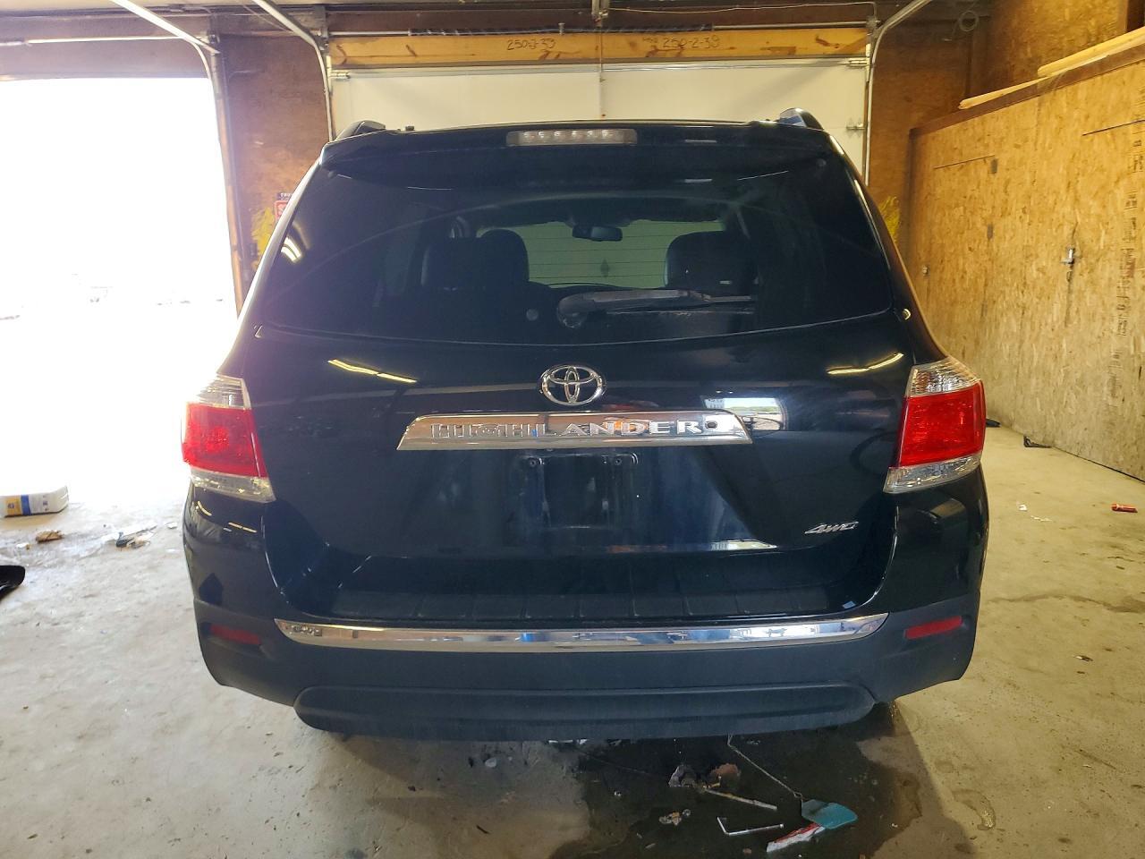 5TDBK3EH2DS232413 2013 TOYOTA HIGHLANDER photo no. 6