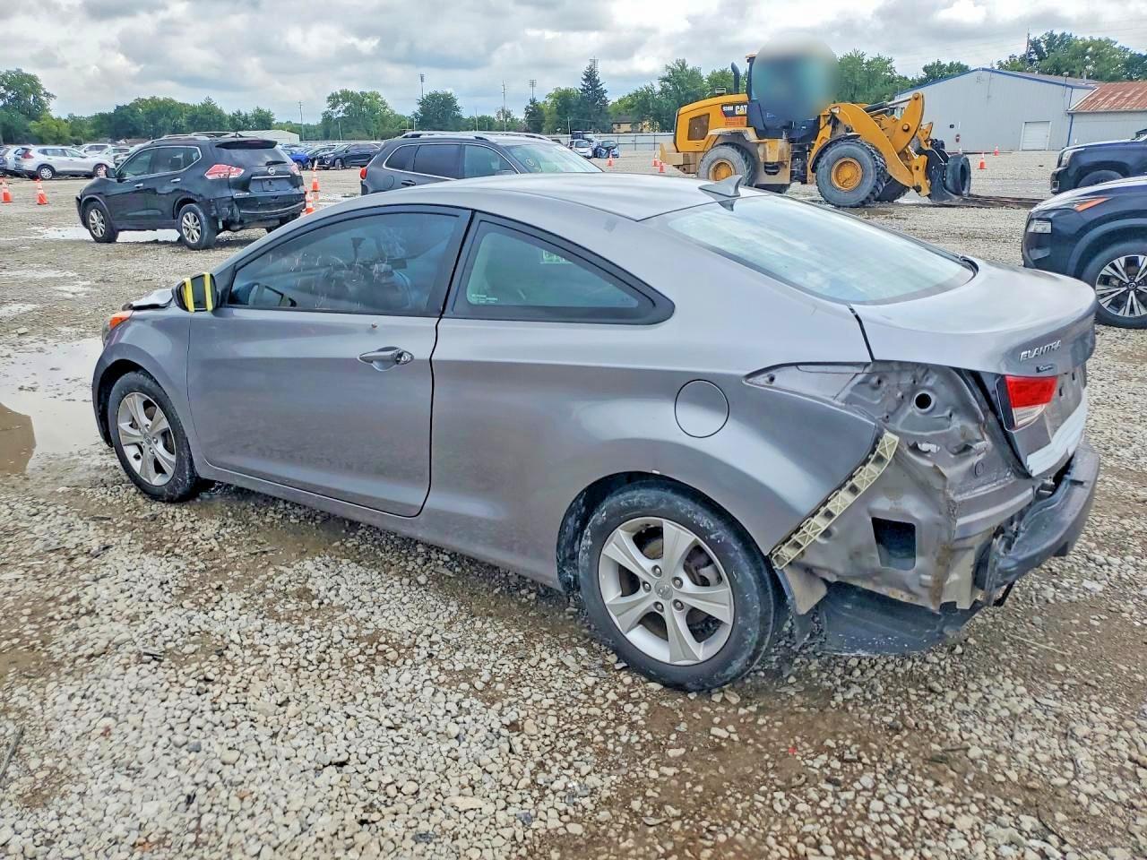 2013 HYUNDAI ELANTRA COUPE GS — Фото 2 из 13