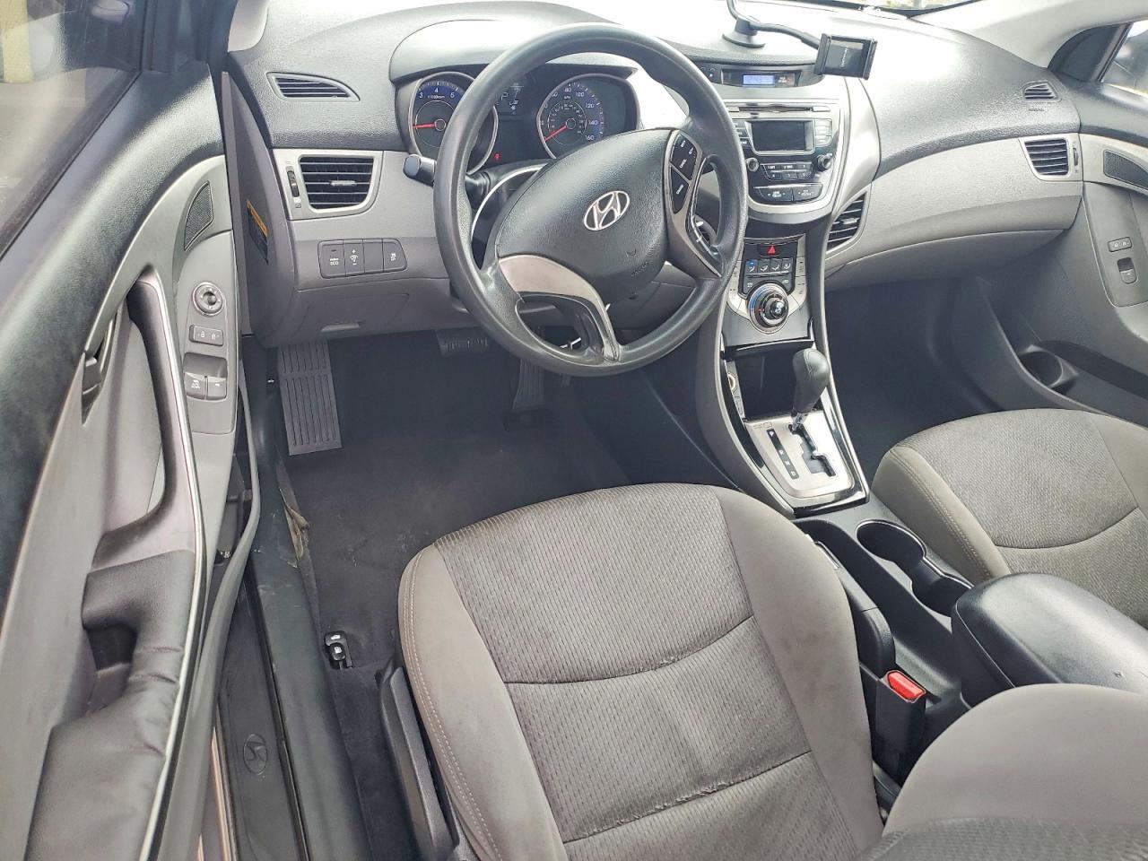 2013 HYUNDAI ELANTRA COUPE GS — Фото 8 из 13