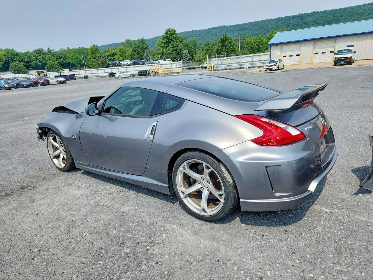 2012 NISSAN 370Z BASE — Фото 2 из 12