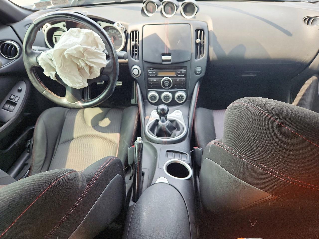 2012 NISSAN 370Z BASE — Фото 8 из 12