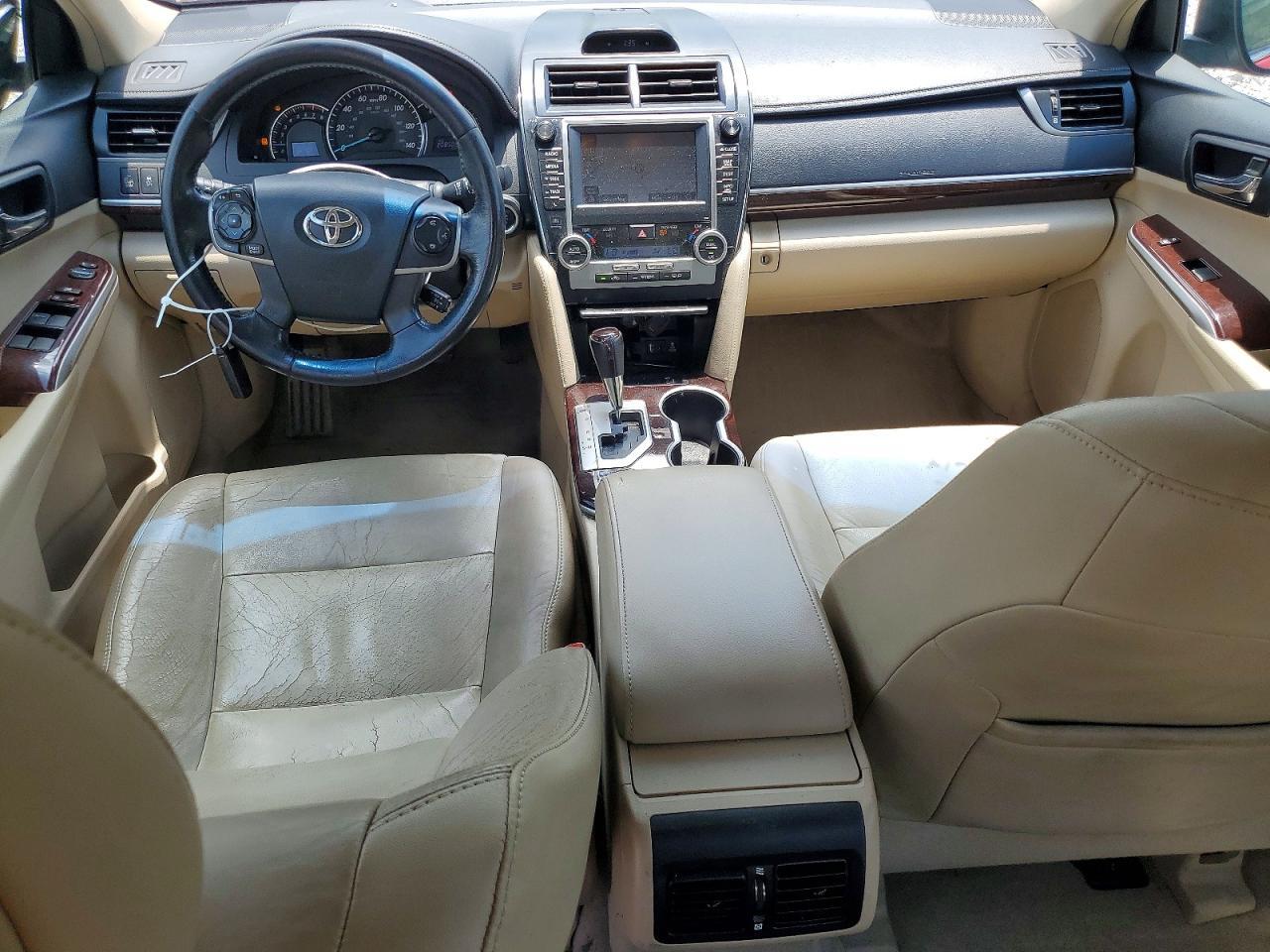4T1BK1FK9CU513614 2012 TOYOTA CAMRY photo no. 8